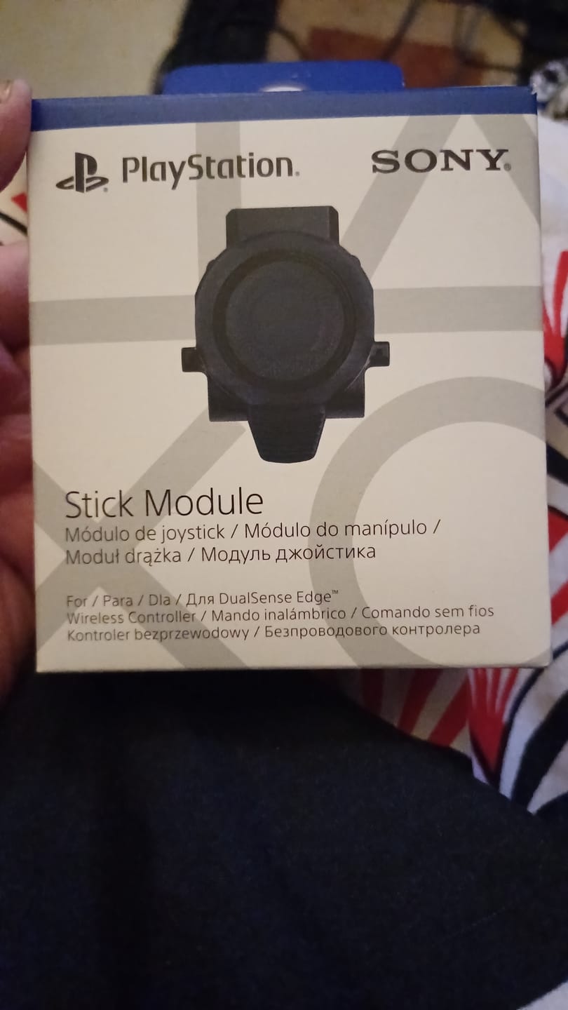 Customer photo review of PlayStation 5 DualSense Edge Stick Module