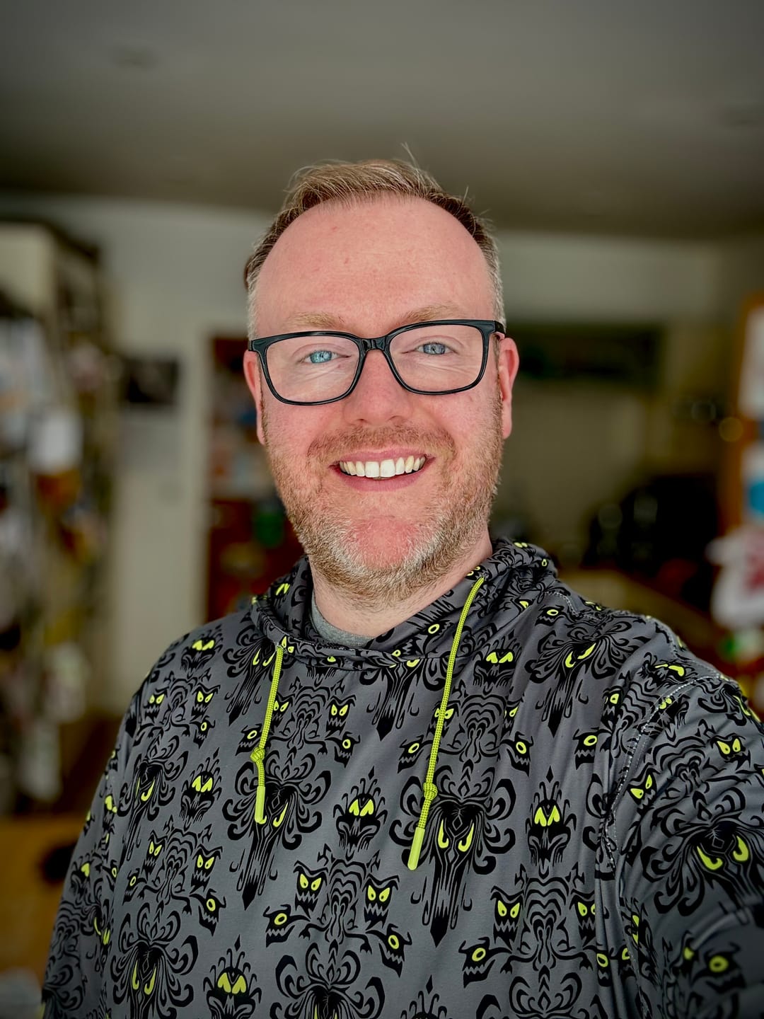 Customer photo review of Disney’s Haunted Mansion "Wall Creeps" – Performance Hoodie