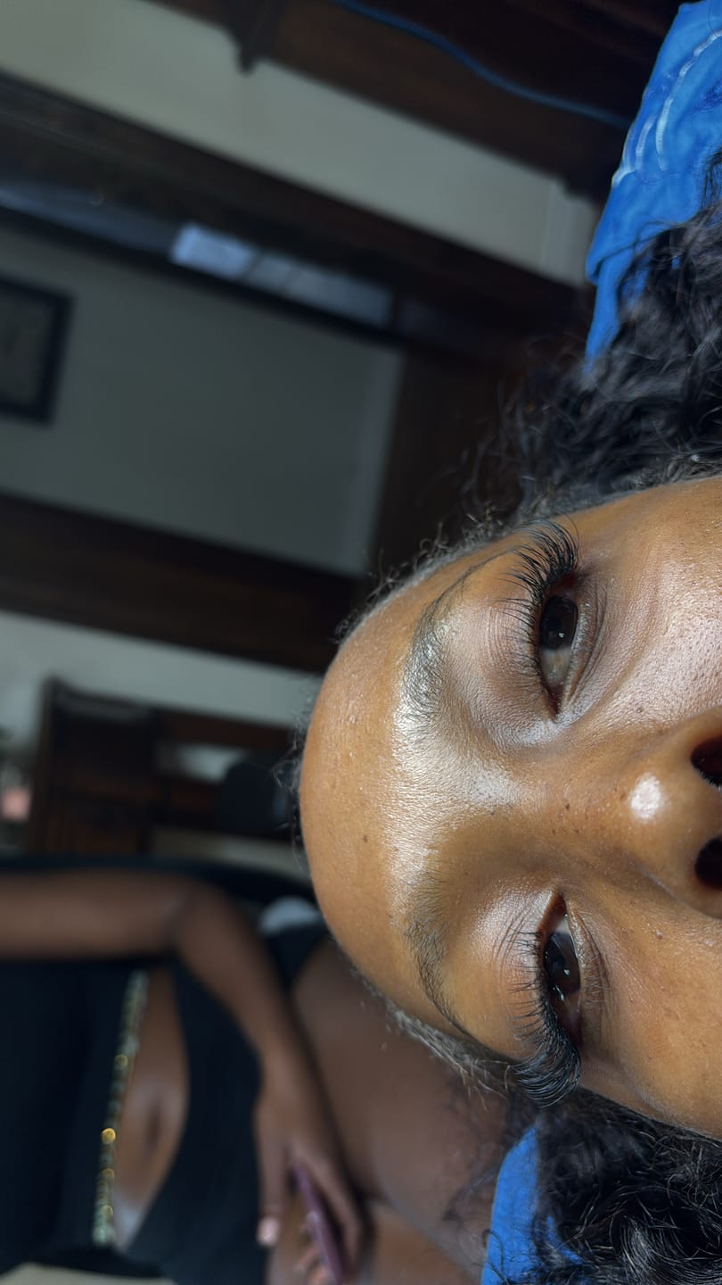 Customer photo review of Classic Lash Extensions 0.15mm