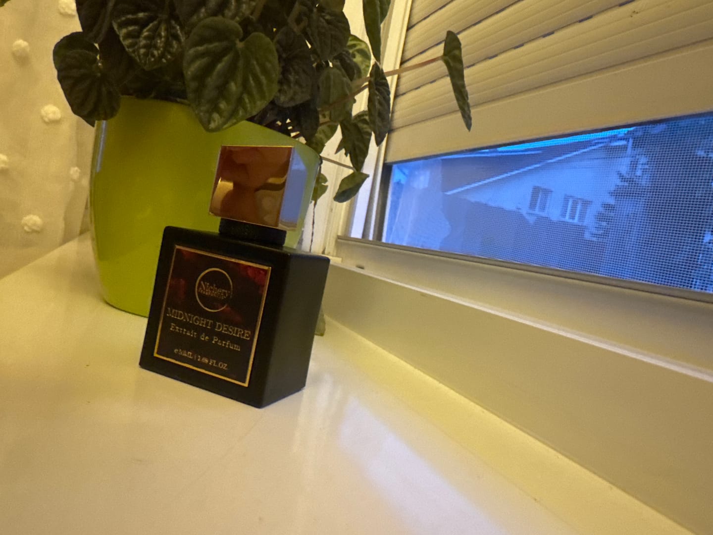Customer photo review of Nichery Midnight Desire Extrait de Parfum - Unisex 50ml