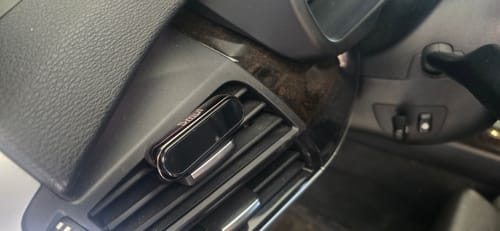 Customer photo review of Smul™ Black Metal Car Diffuser Starter-Kit