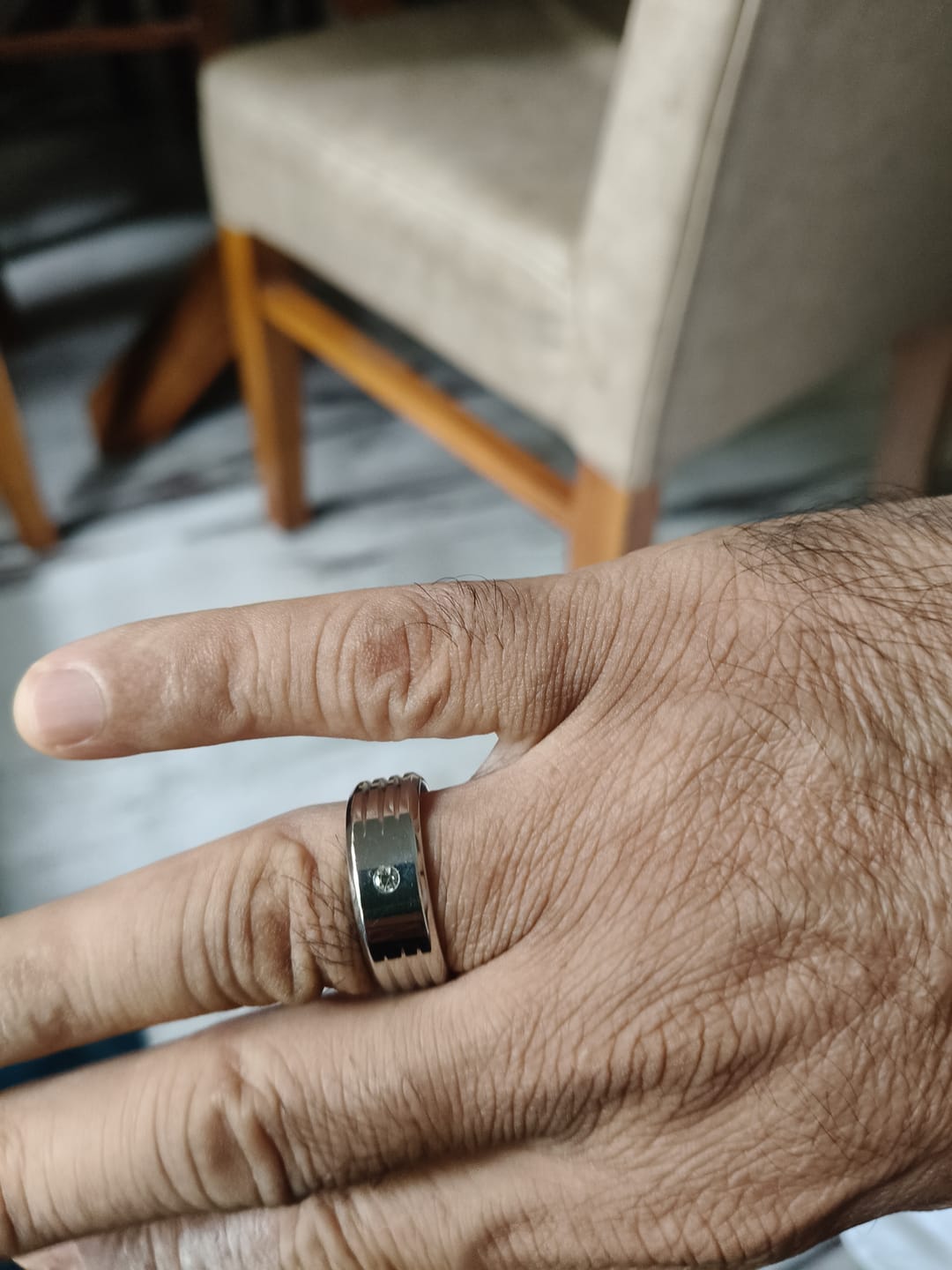 Customer photo review of Splendid Silver Band Ring