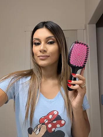 Customer photo review of FlowBrush™ – Gubancok nélküli haj, egyszerűen