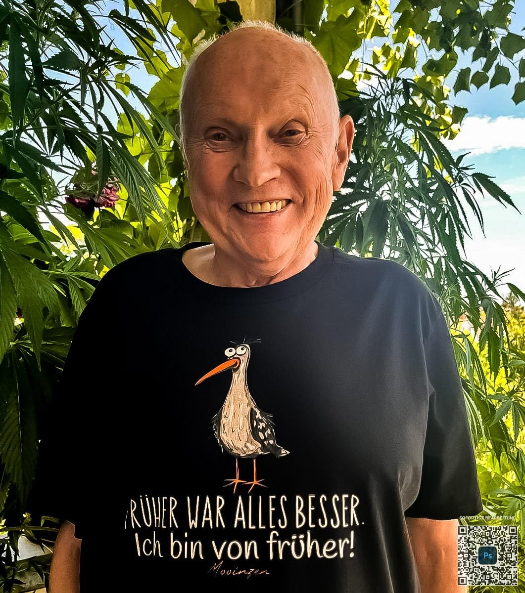 Customer photo review of Früher war alles besser! · Herren Premium Bio T-Shirt