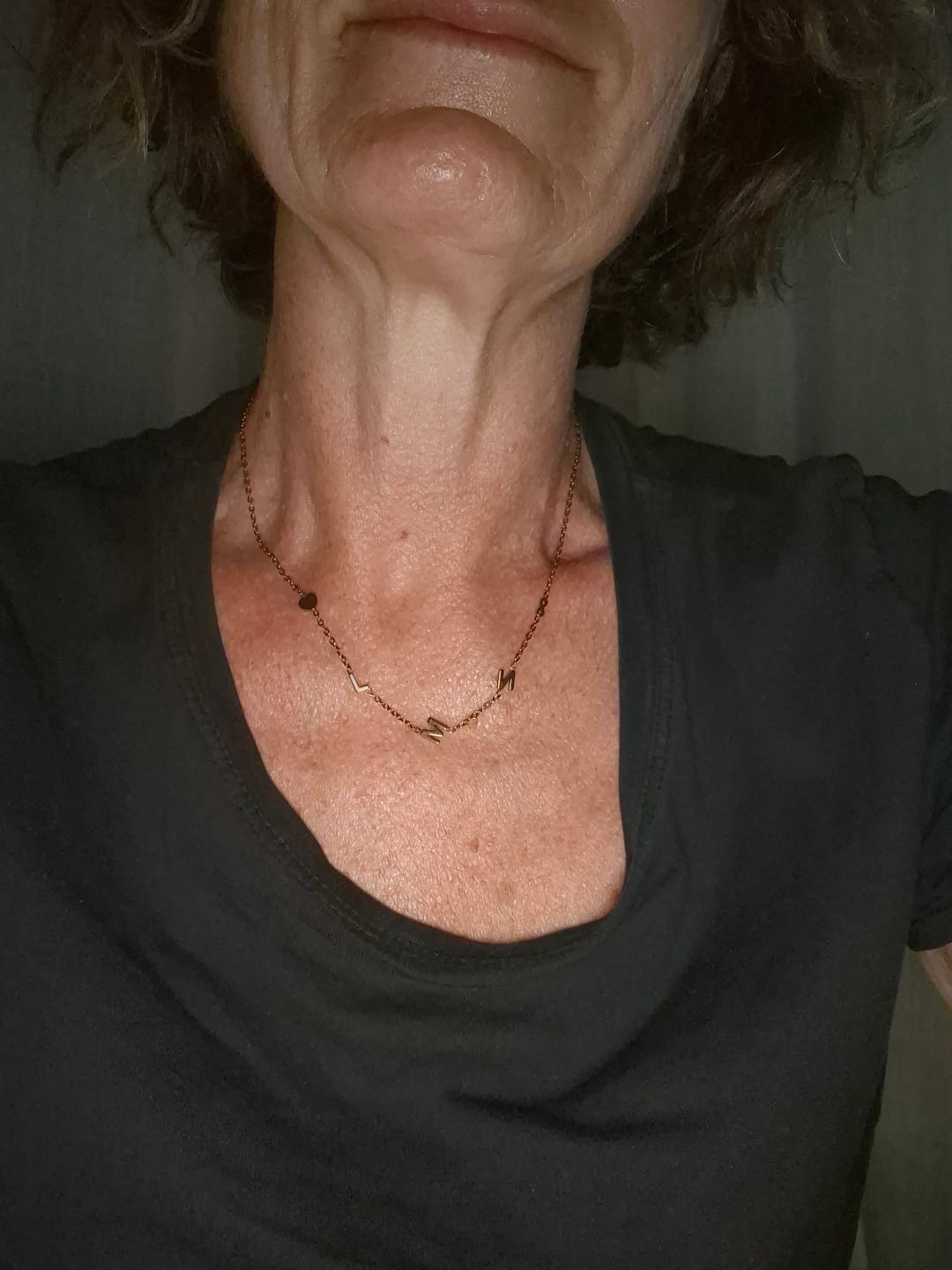 Customer photo review of Collana Personalizzata con Iniziali Laterali