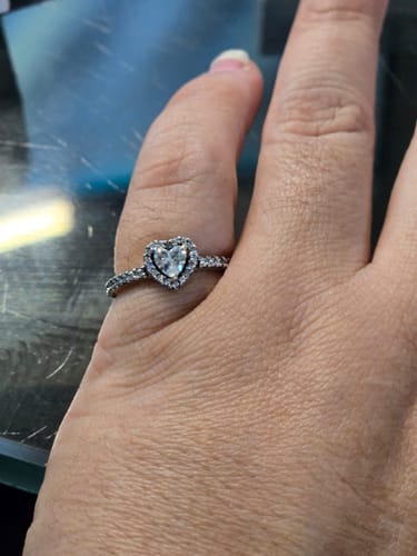 Customer photo review of ANILLO PROMESA PANDORA CORAZON ELEVADO + KIT DE REGALO