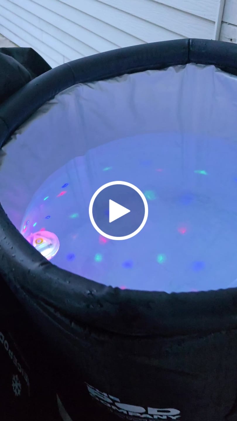 Customer video review of Floating LED light