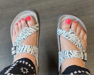 Customer photo review of Helen Plus - White and Black Metallic