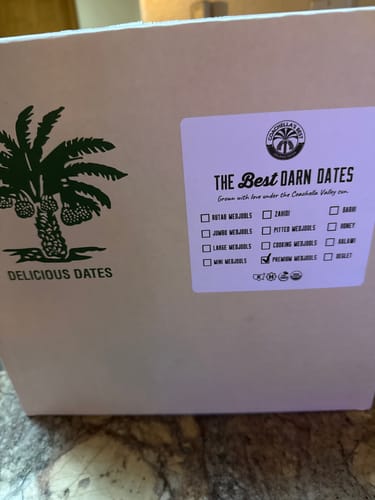 Customer photo review of Organic Premium Medjool Dates Box