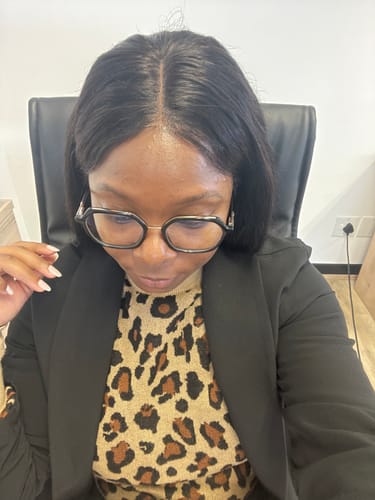 Customer photo review of JORDYN - Brazilian 4x4 Lace Wig