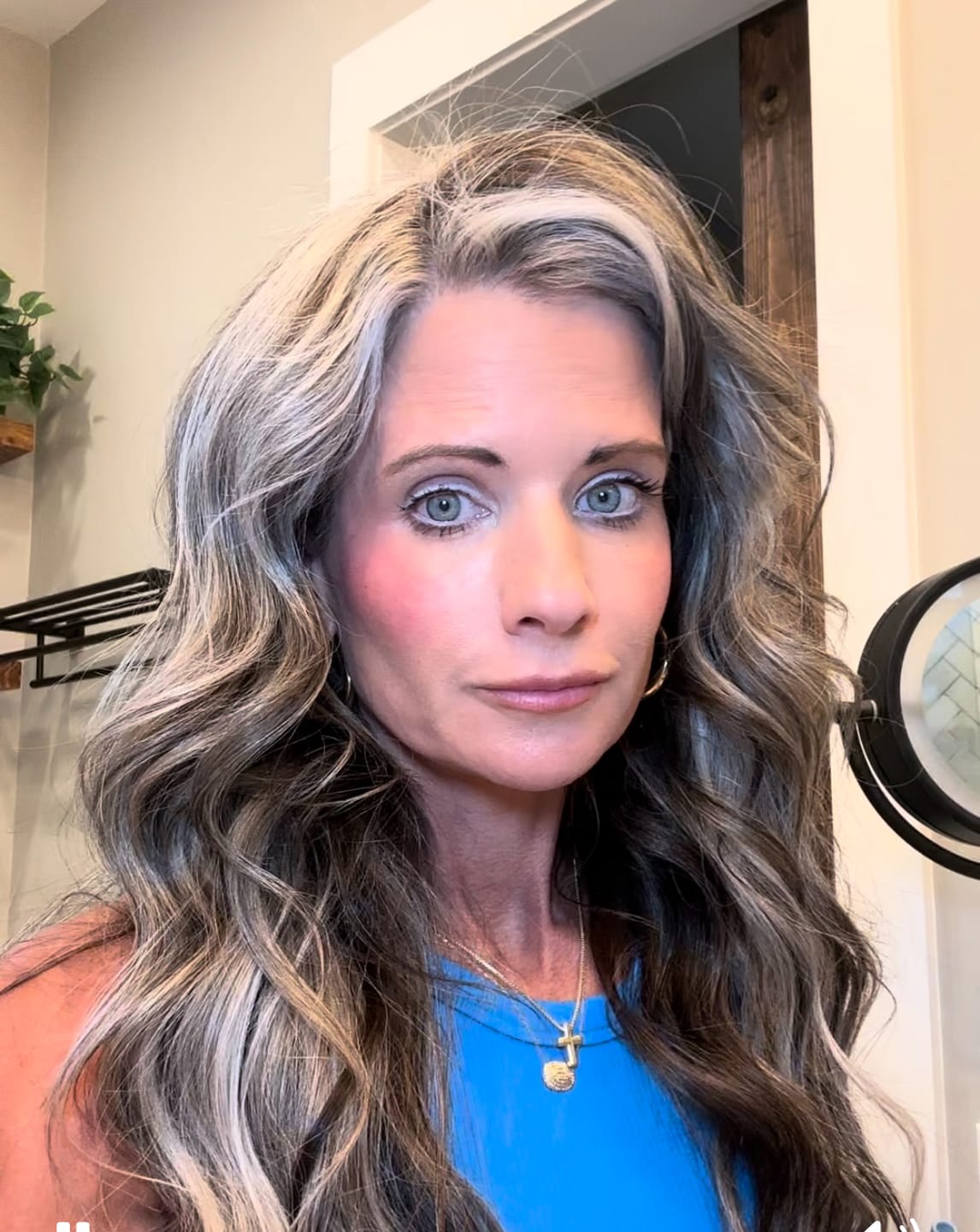 Customer photo review of Root Texturizing Powder