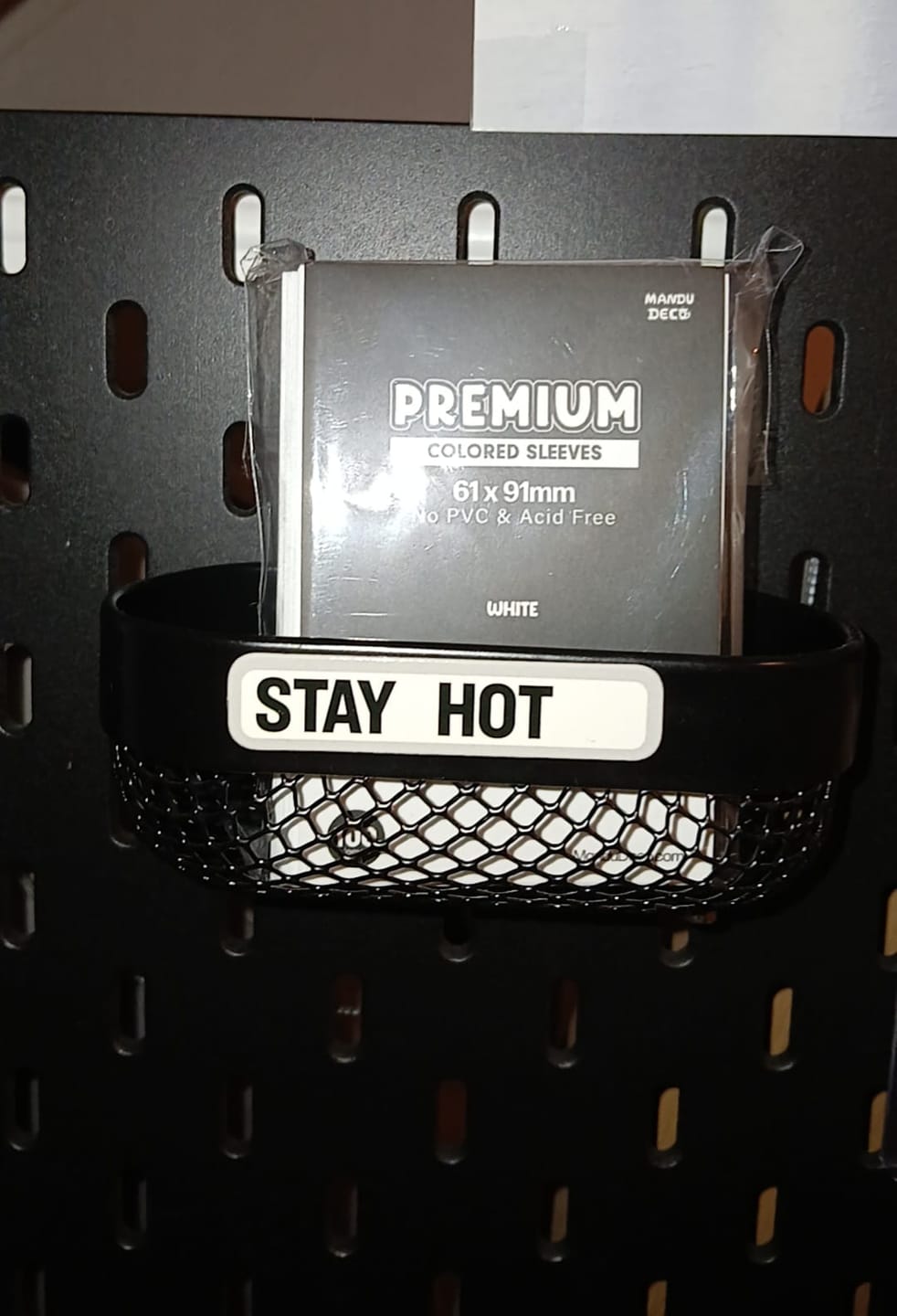 Customer photo review of COLORED PHOTOCARD SLEEVES - 61x91mm