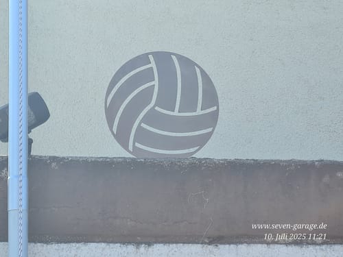 Customer photo review of Gartenstecker Volleyball