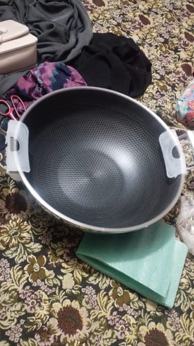 Customer photo review of Laser Crafted Honeycomb Karahi with Lid