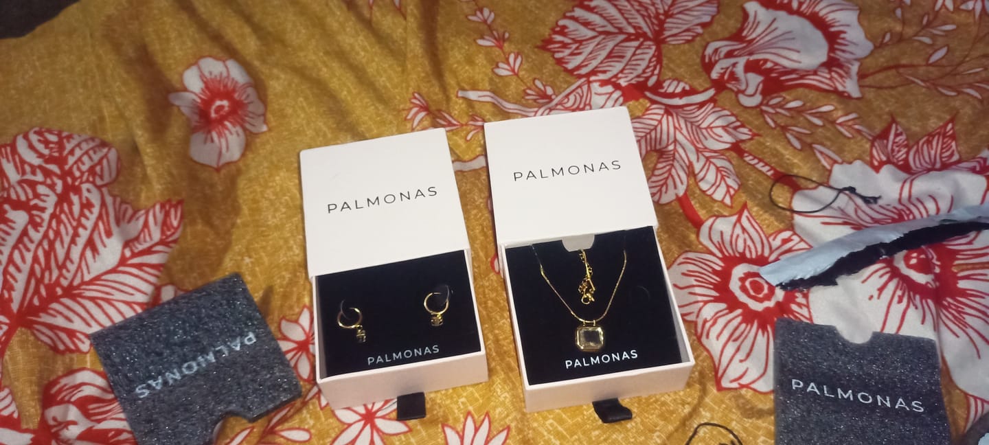 Customer photo review of Diamond Drift Hoops