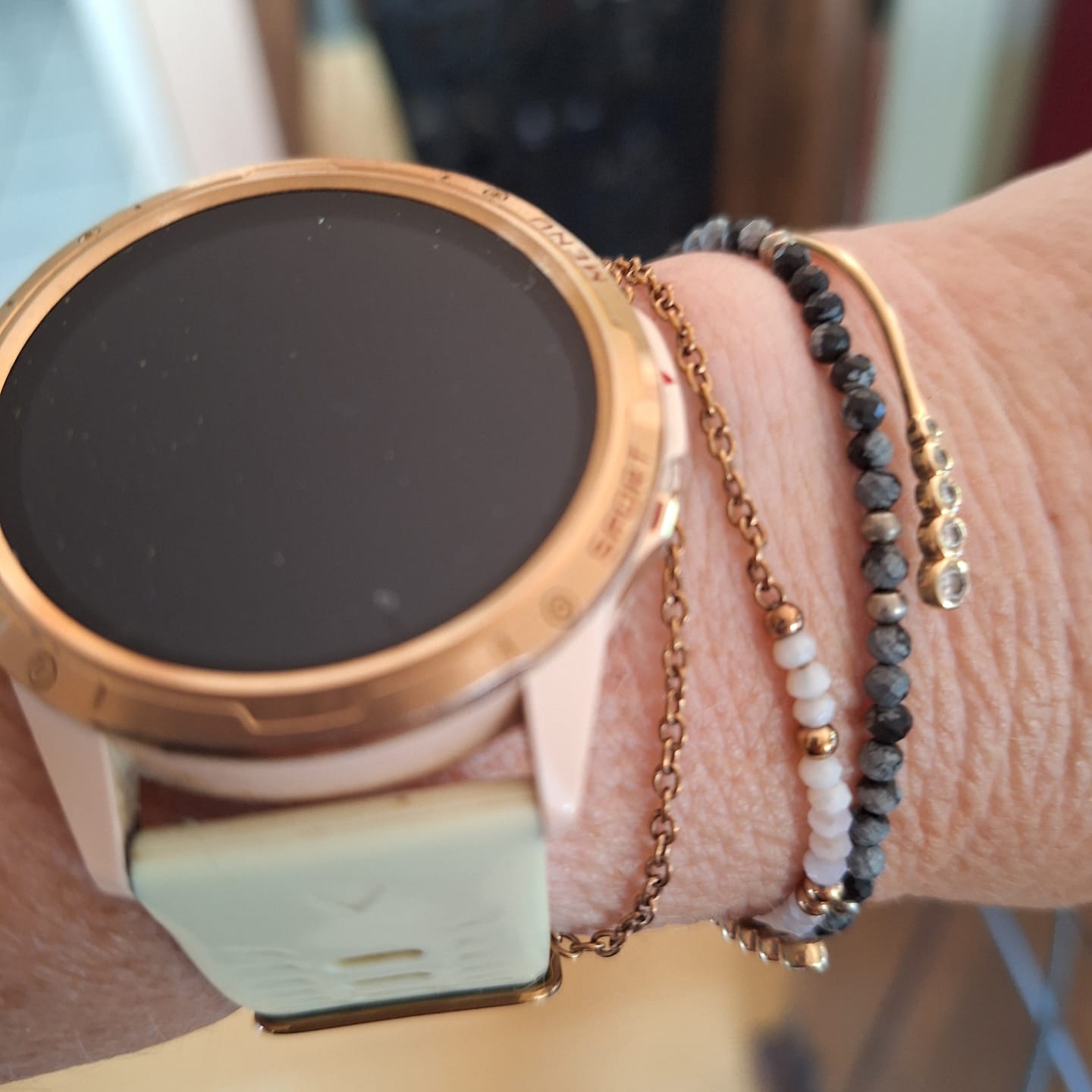 Customer photo review of Obsidian Armband - Schneeflockenobsidian