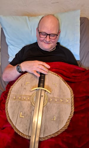 Customer photo review of Brass 5 Lobe Viking Sword - Trollkors