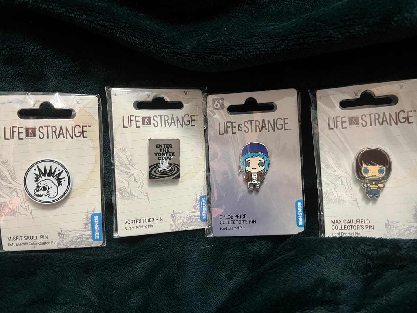 Customer photo review of Life is Strange - Chloe Price Collector's Pin
