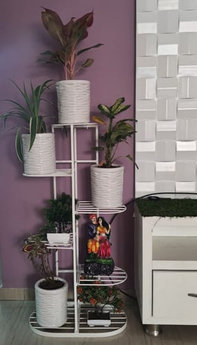 Customer photo review of UnitedCrafts 6 Tier 7 Potted Metal Plant Stand Multiple Shelves