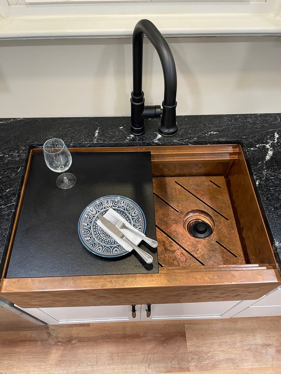 Customer photo review of Eclipse Farmhouse Sink - Pure Copper