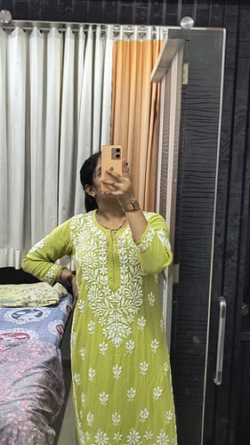 Customer photo review of Ferisha Lime Green Long Modal Kurta
