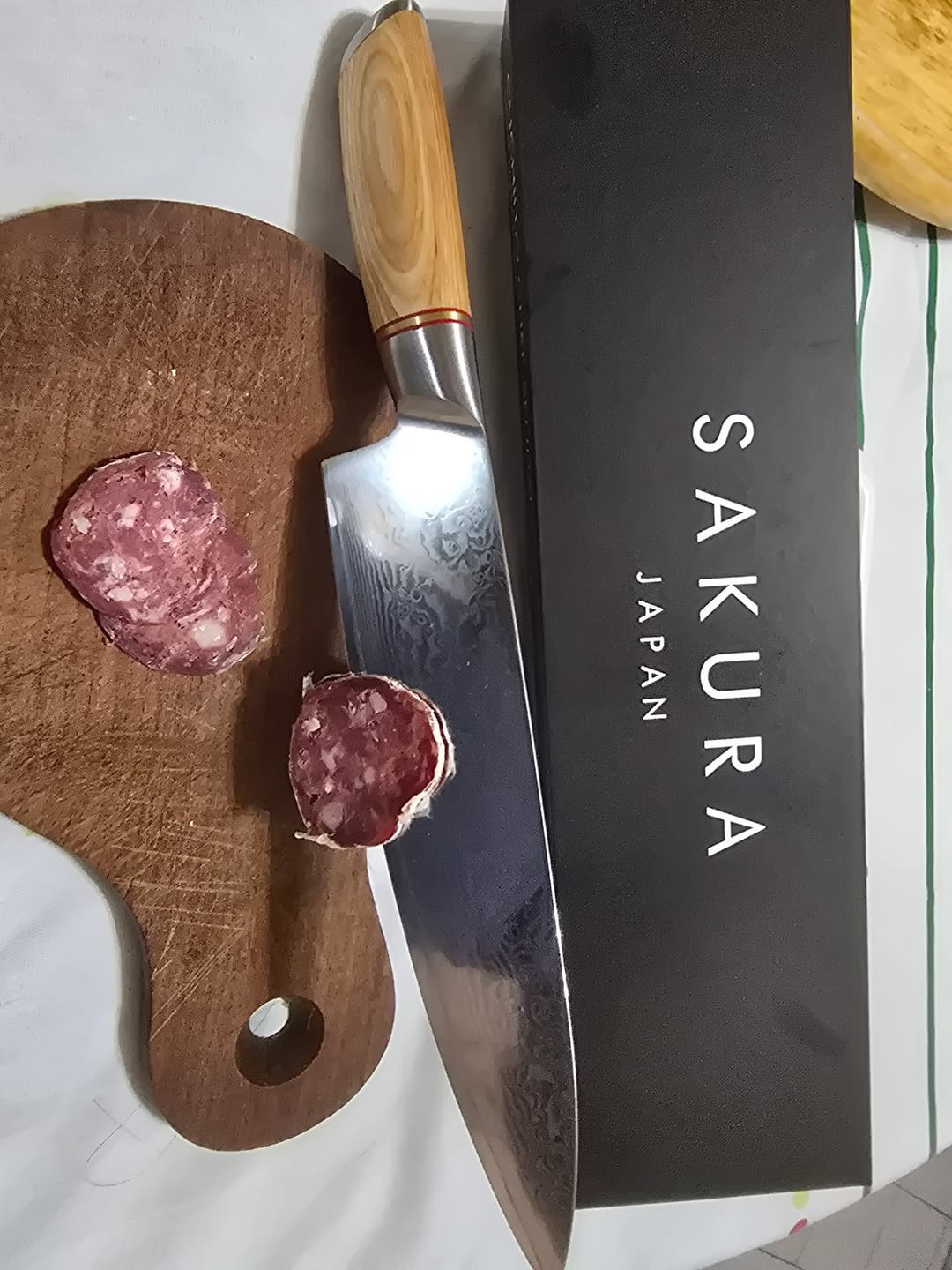 Customer photo review of Cuchillo Chef Sendai Sakura Light Pakkawood 32 Cm
