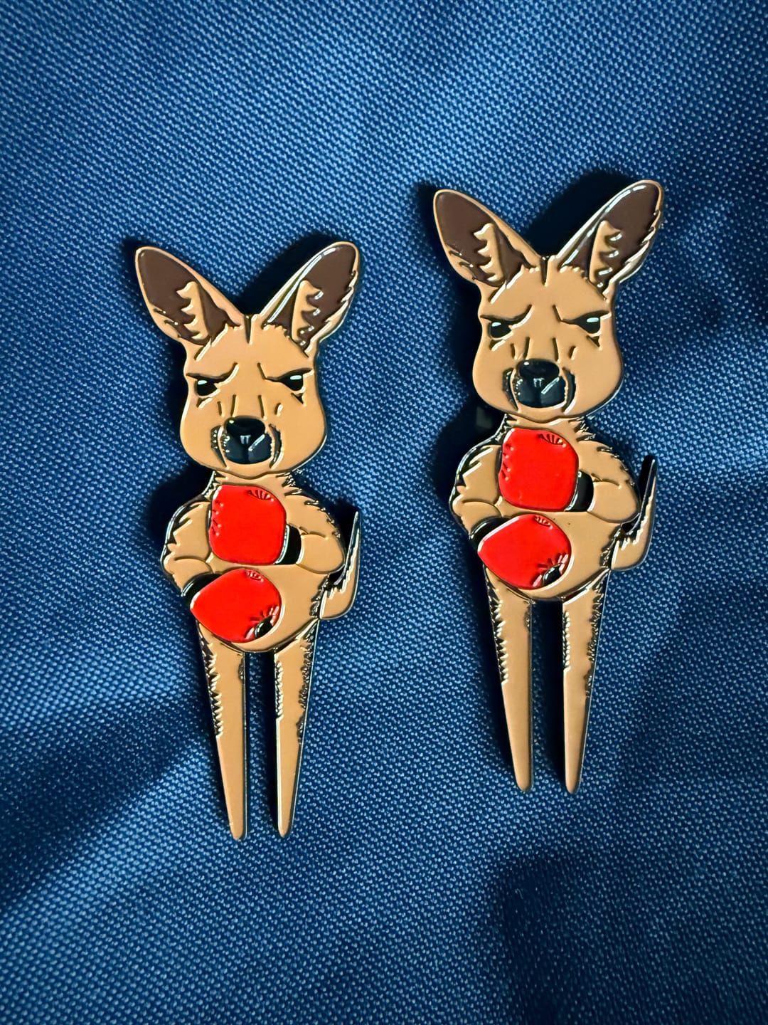 Customer photo review of Boxing Kangaroo divot tool + ball marker & hat clip