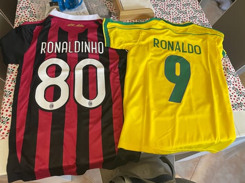 Customer photo review of Ronaldo Nazario Brazil 1998 World Cup Retro Football Jersey