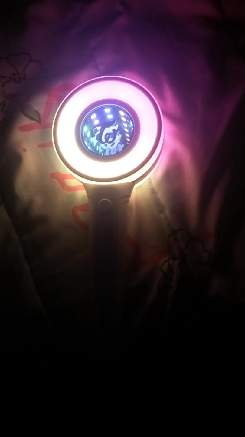 Customer photo review of TWICE - CANDYBONG ∞ OFFICIAL LIGHT STICK