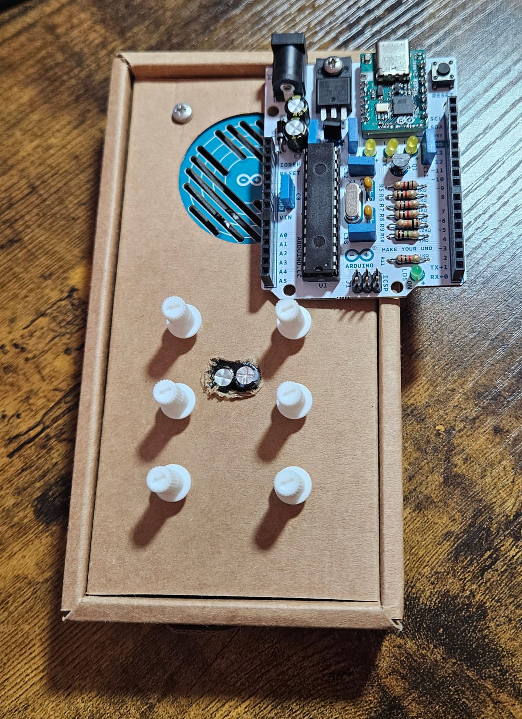 Customer photo review of Arduino Make Your UNO Kit