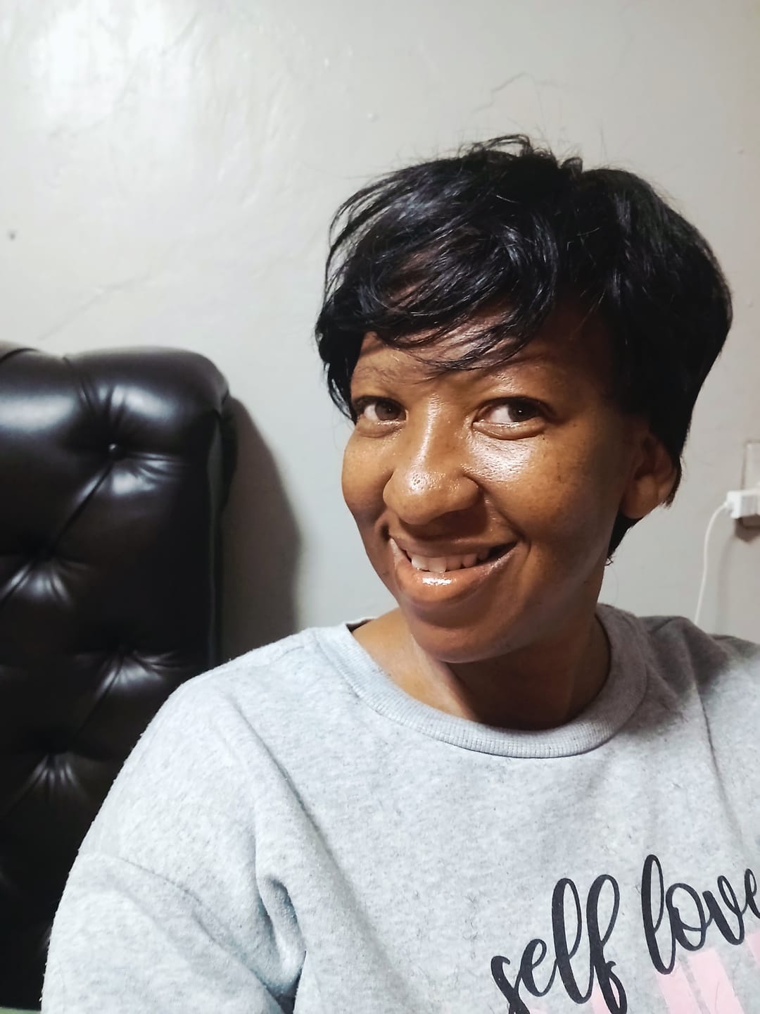 Customer photo review of MUSA - Brazilian Straight Pixie - Nat - 6"