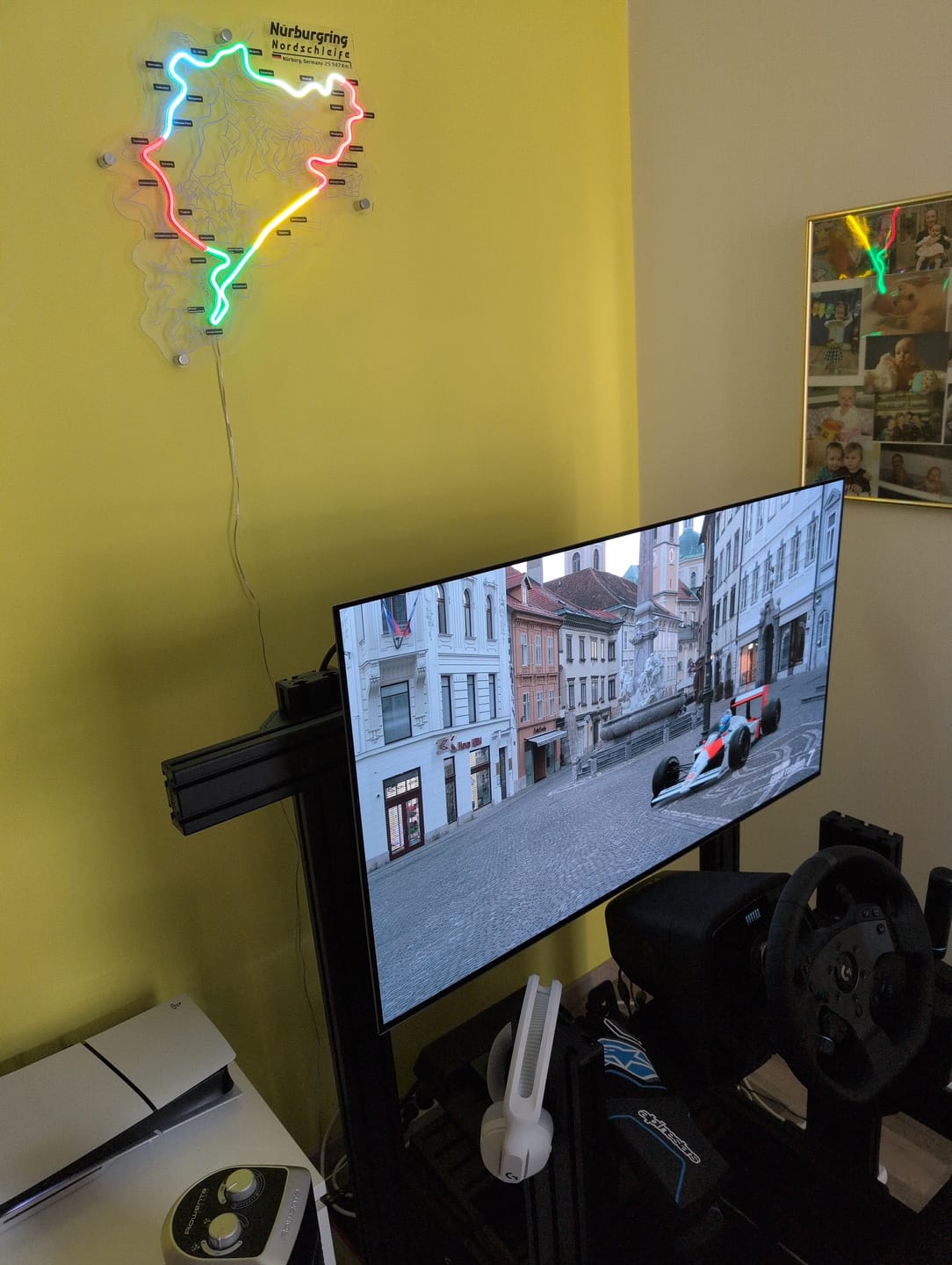 Customer photo review of Simulator Monitor Stand