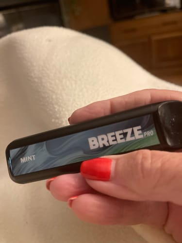 Customer photo review of Breeze Pro Disposable Vape