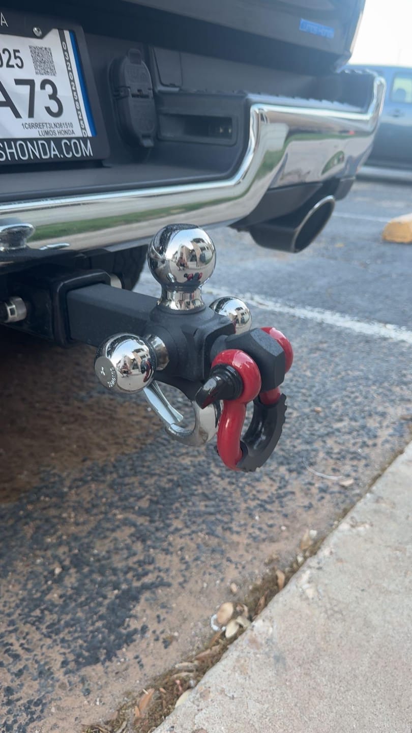 Customer photo review of TYT Tri-Ball Mount with  Shackle and Tow Hook