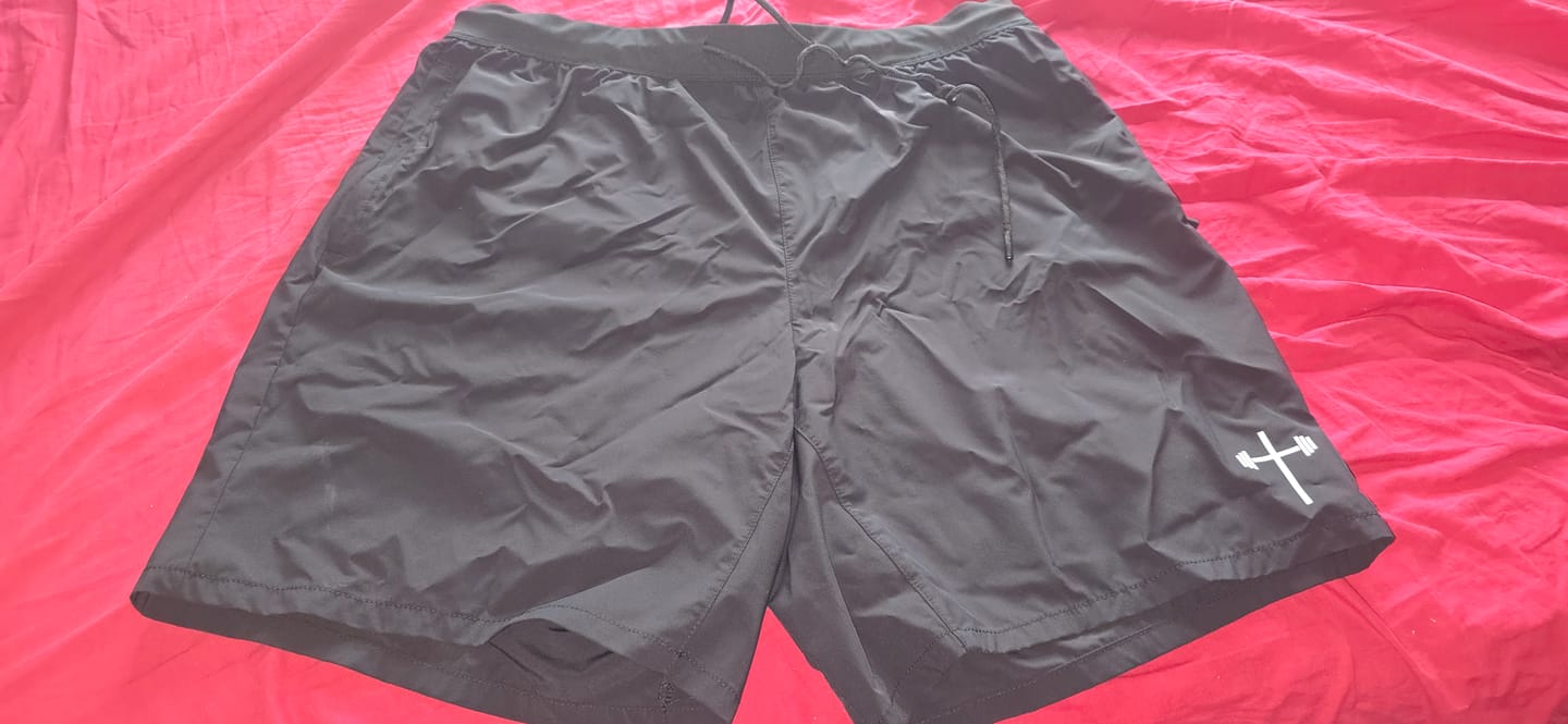 Customer photo review of Performance Shorts 7"