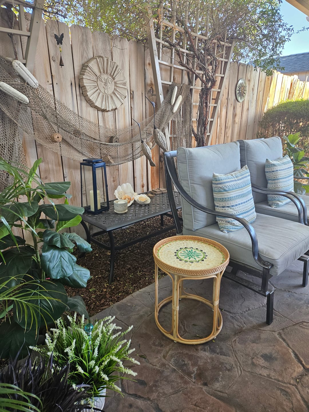 Customer photo review of Oasis Rattan Table