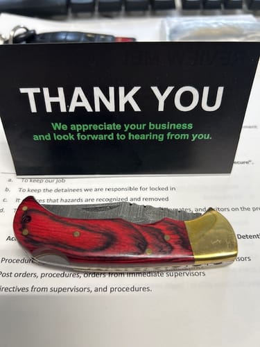 Customer photo review of knife 6.5" Blue Wood Damascus Steel Folding Pocket Knife Hunting knife Pocket knife for men, Pocket knives set