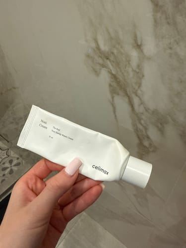 Customer photo review of Atjaunojošs krēms ar noni ogu ekstraktu Celimax The Real Noni Energy Repair Cream