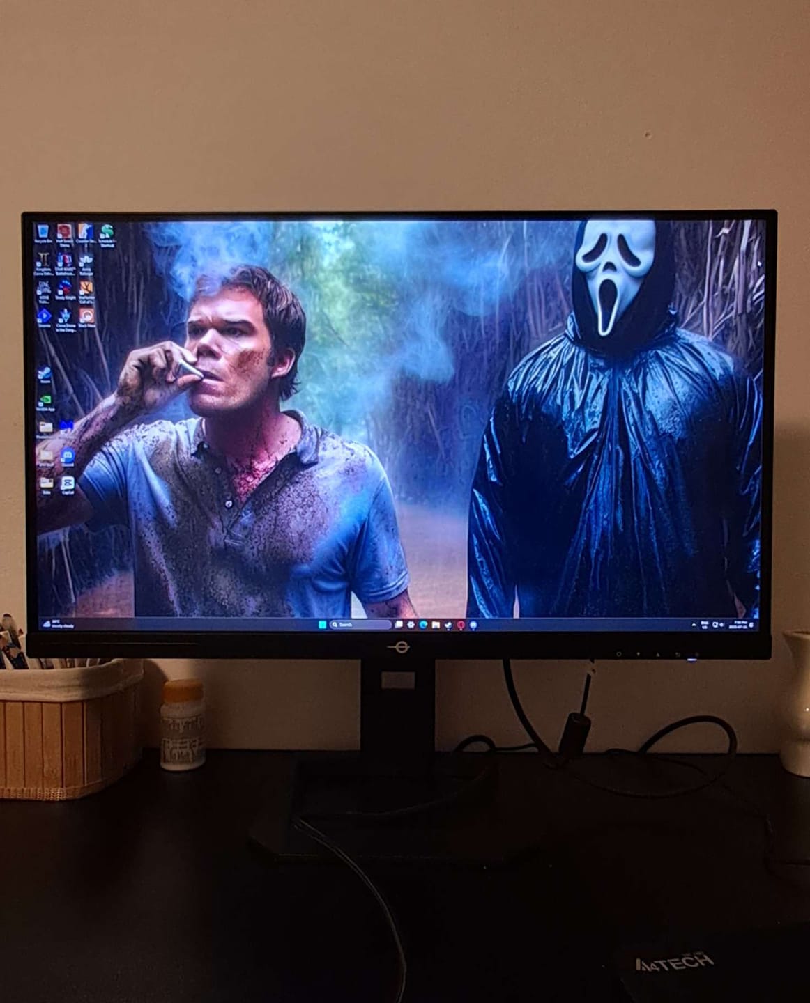 Customer photo review of TITAN ARMY P2710S Gaming Monitor
