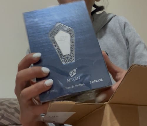 Reseña con foto de un cliente sobre Perfume Afnan Turathi Blue 90ml EDP