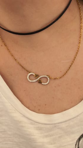 Customer photo review of Collana Endless Love Infinity cuori con incisione