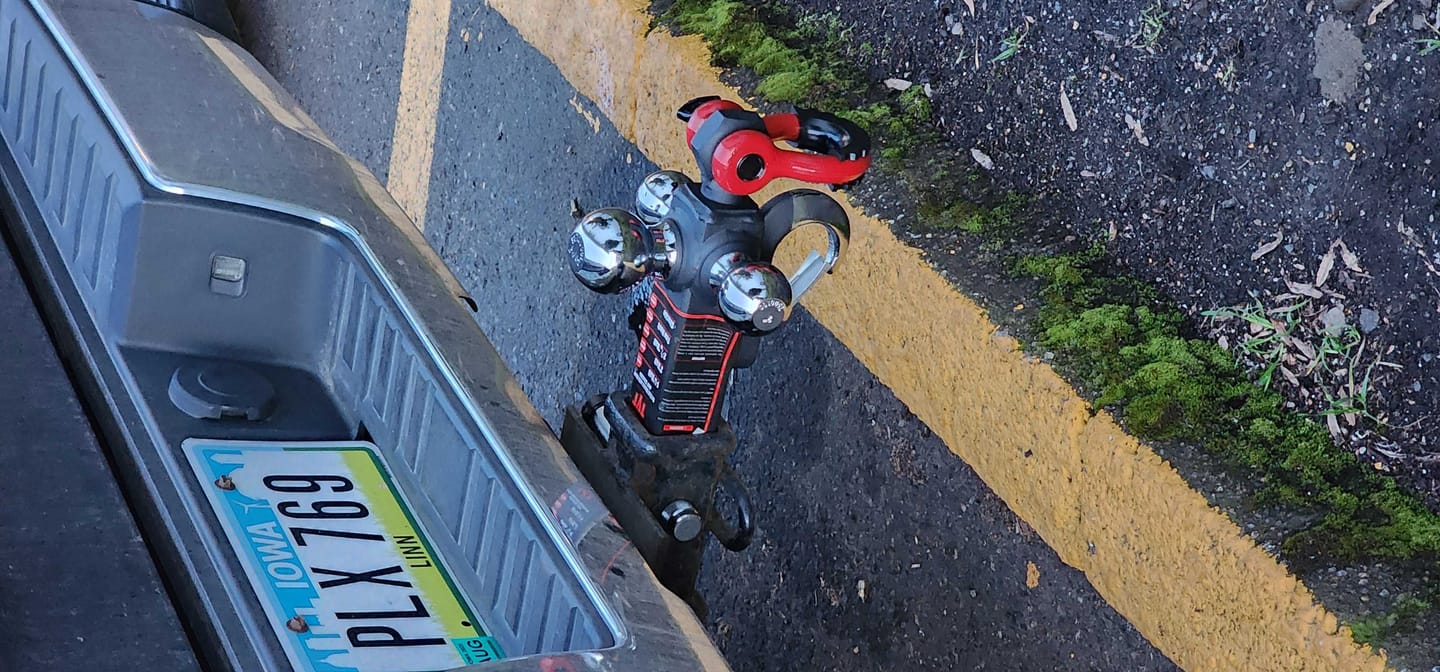 Customer photo review of TYT Tri-Ball Mount with  Shackle and Tow Hook