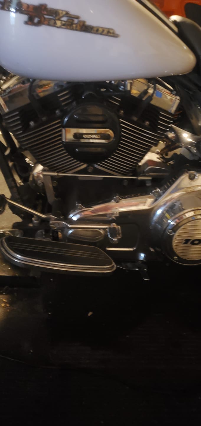 Customer photo review of SoundBomb™ V-Twin Dual-Tone Air Horn with Cover