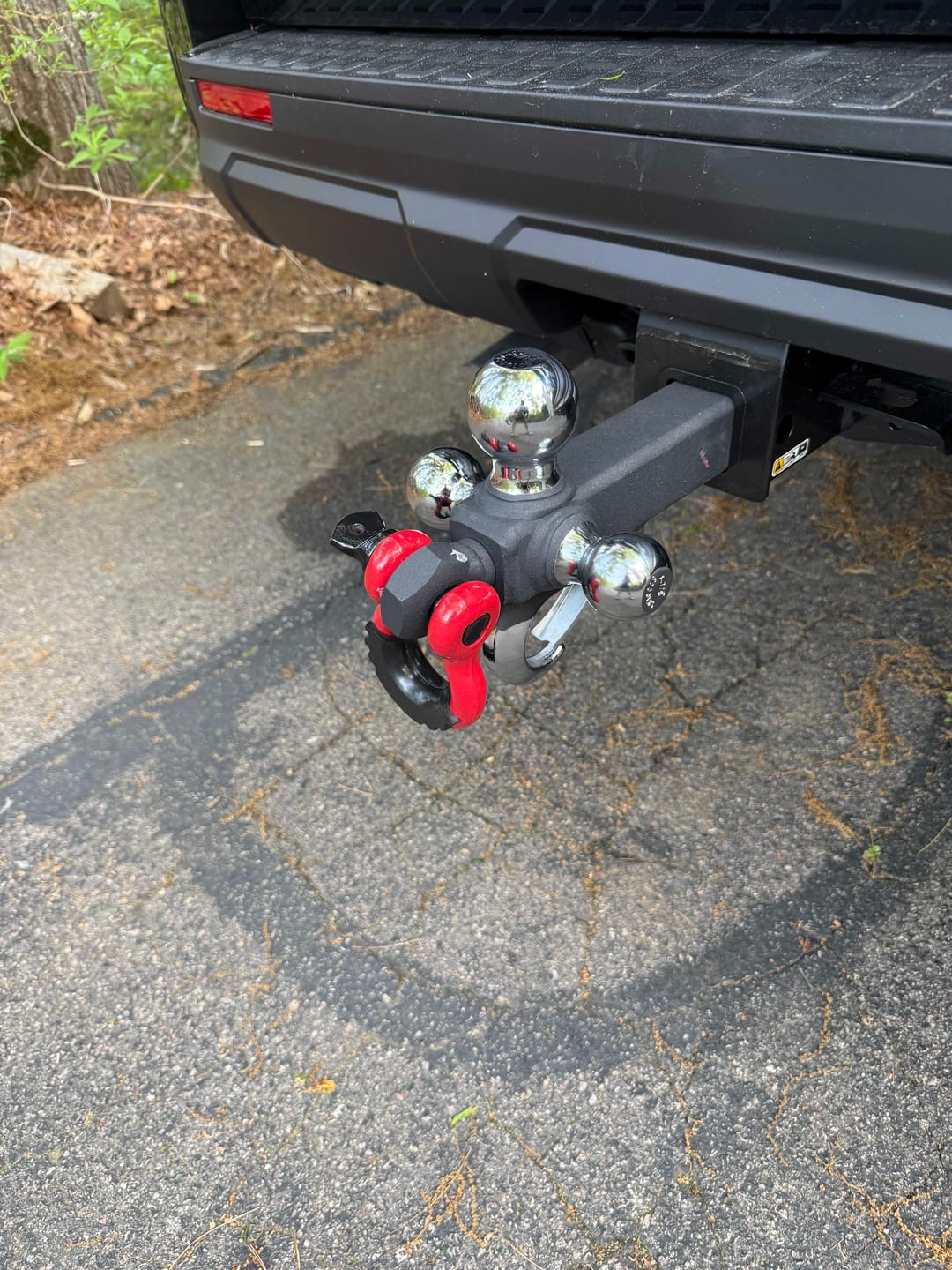 Customer photo review of TYT Tri-Ball Mount with  Shackle and Tow Hook