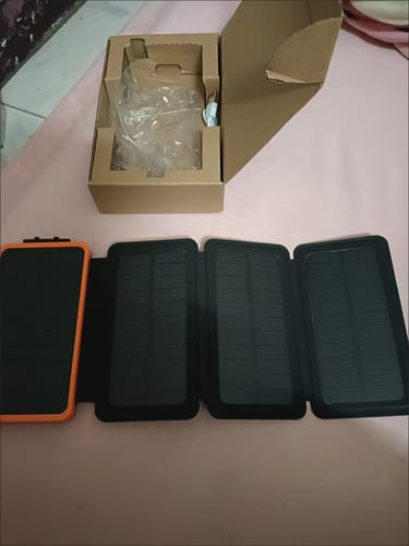 Customer photo review of SolaBank Fold Wireless Charging Powerbank 10000mAh