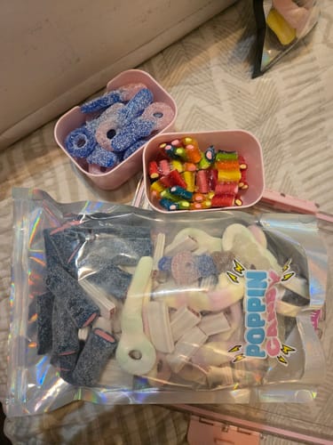 Customer photo review of Sura Bubbelnappar (Sour Bubblegum Dummies) (Swedish)