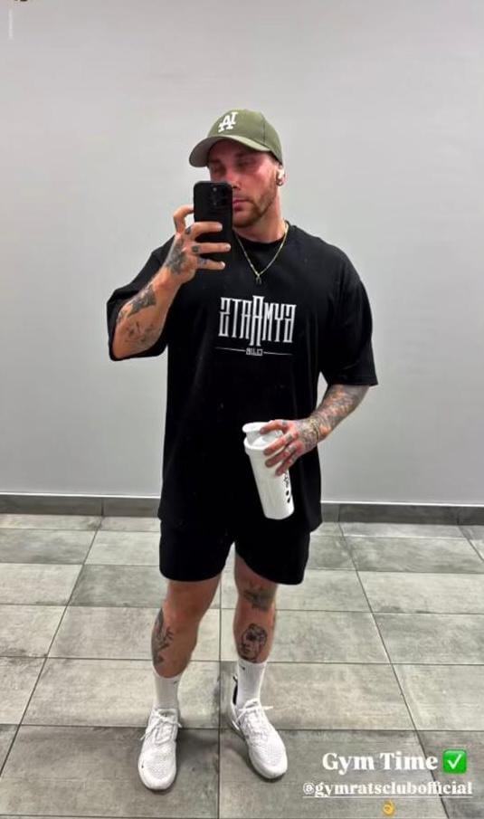 Customer photo review of AKIMBO