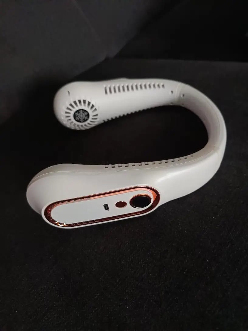 Customer photo review of Portable Neck Fan