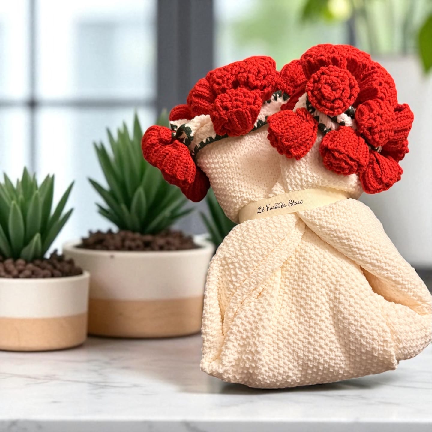 Customer photo review of Lè Bouquet Blanket