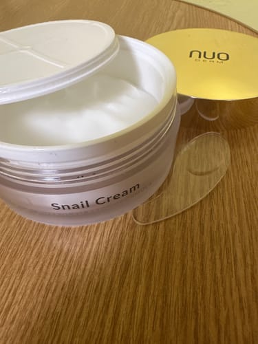 Claudia Z. review of Crema cu Mucina de Melc image 1 out of 1